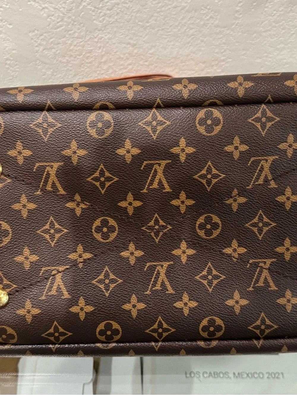 Louis Vuitton Artsy MM Monogram Canvas Shoulder Bag with Tan Leather Handle